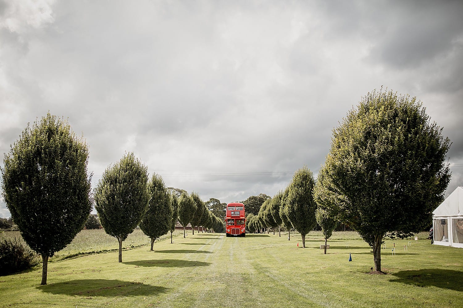 bus arriving at buddileigh farm